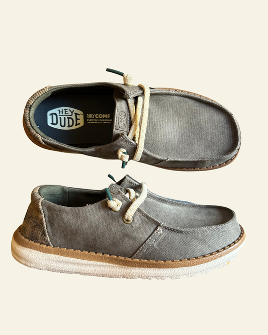 HEYDUDE | Women | Wendy Workwear Leo | Dark Olive
