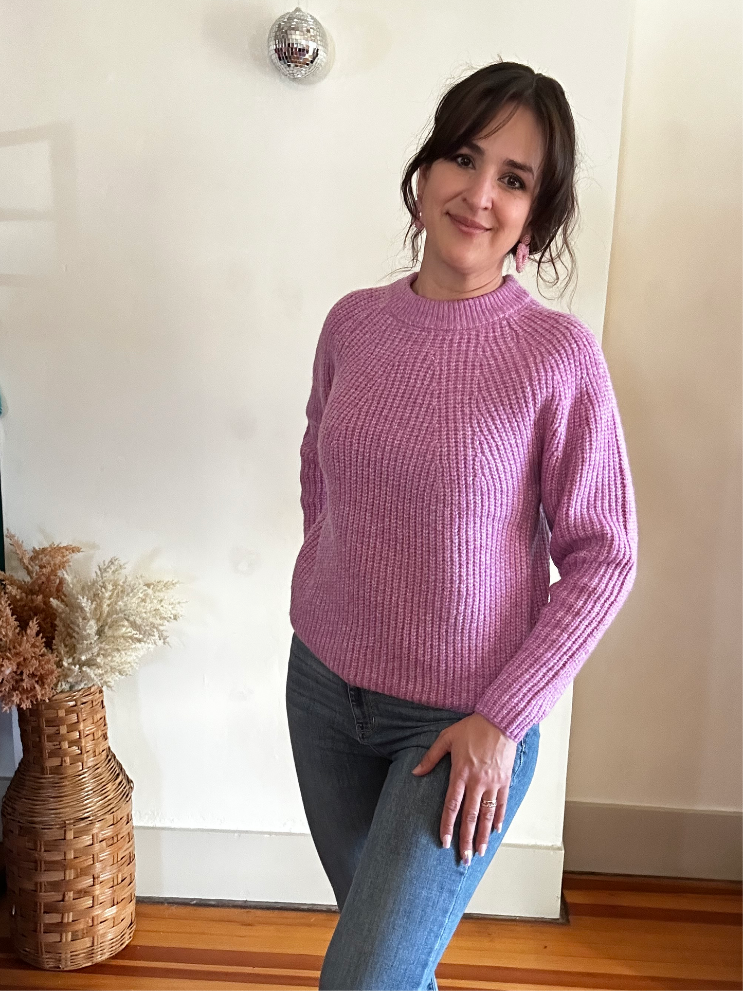 Basic Round Neck Sweater | Light Purple