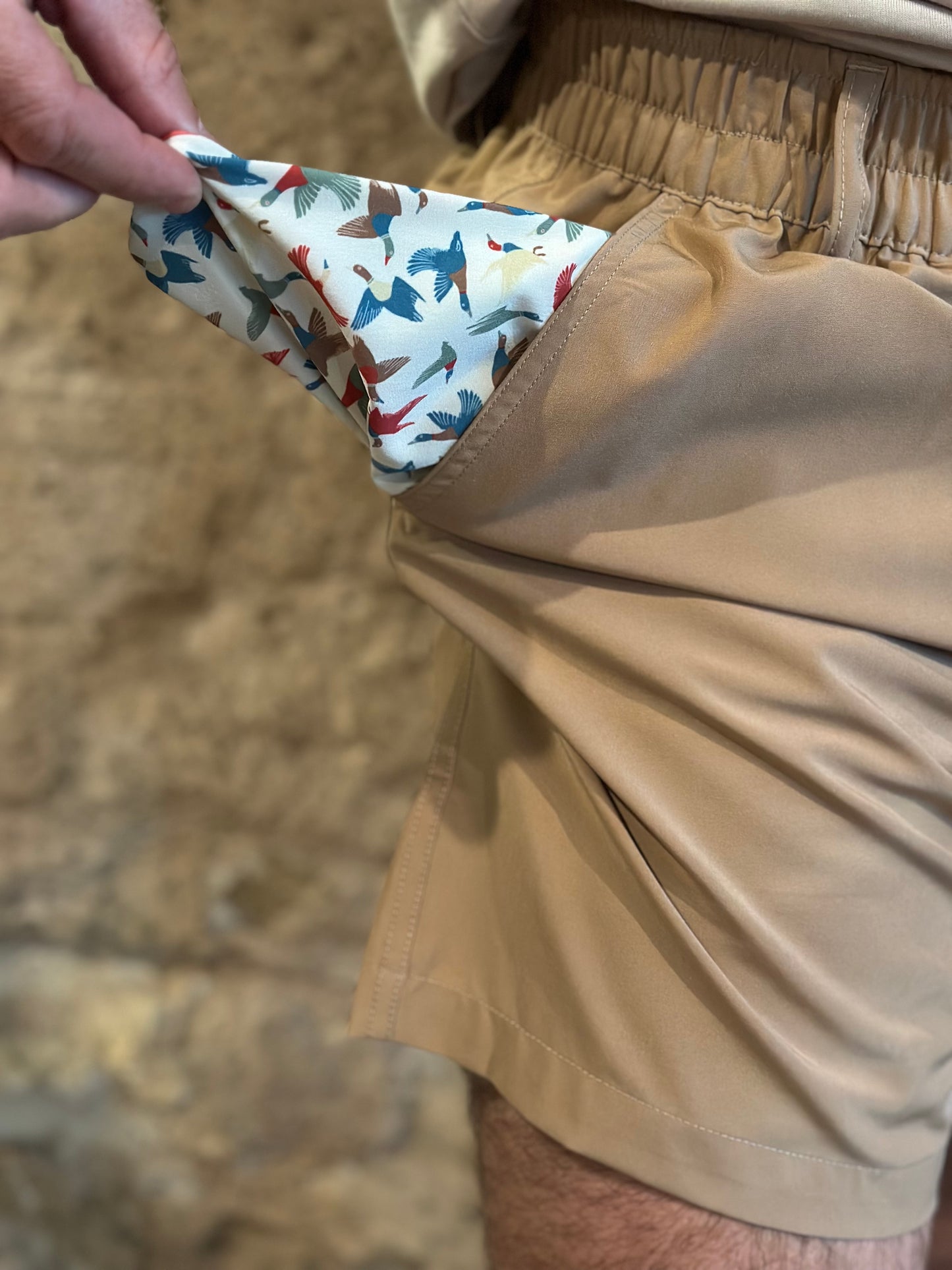 Burlebo | Everyday Short | Desert Tan - All Over Ducks Pocket