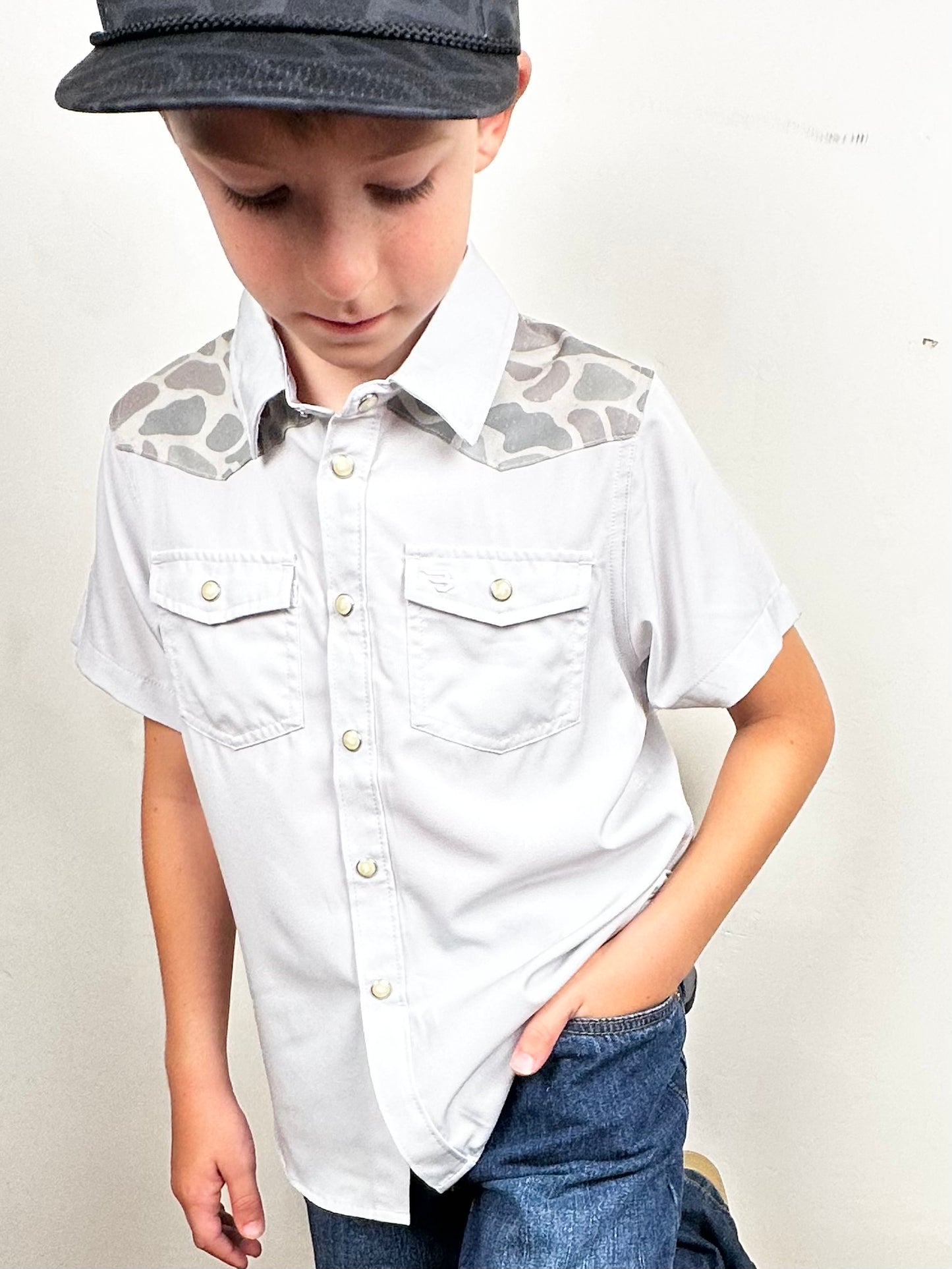 BURLEBO | YOUTH | Performance Western Shirt | Bird Szn | Light Grey + Classic Deer Camo