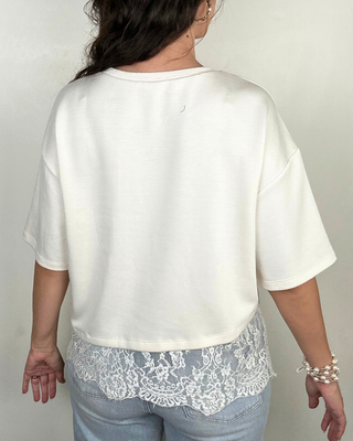 Scalloped Lace Hem Top | Ecru