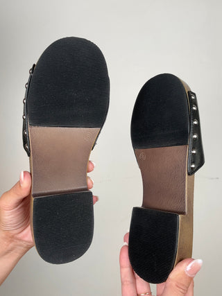 CORKYS | Mind Your Business | Black