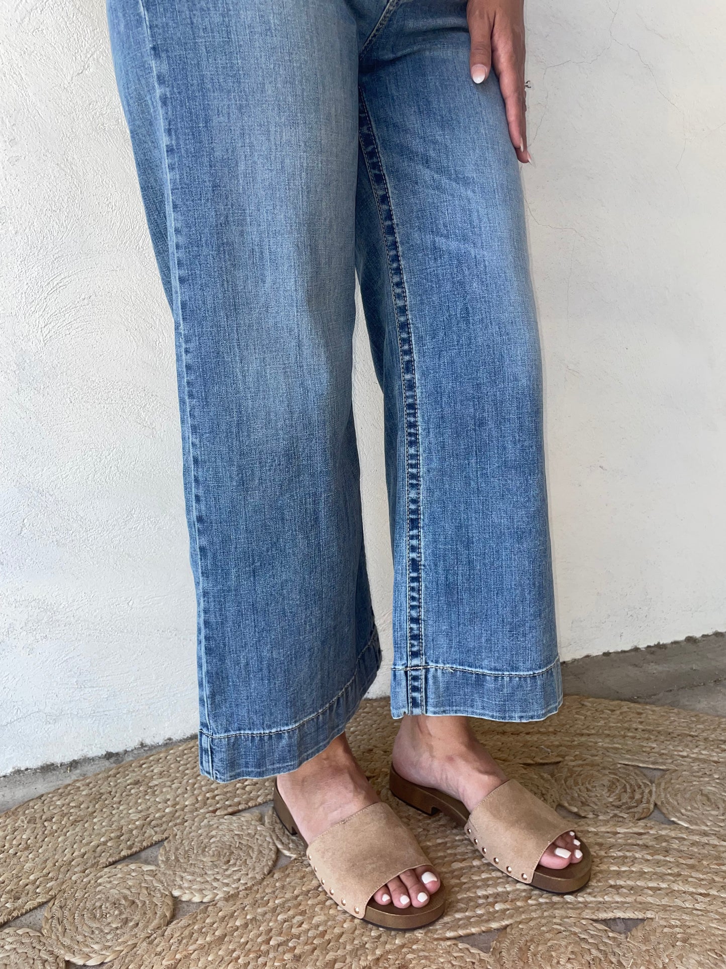 Cruel Denim | Women | Jean - Hannah Crop Medium Stone