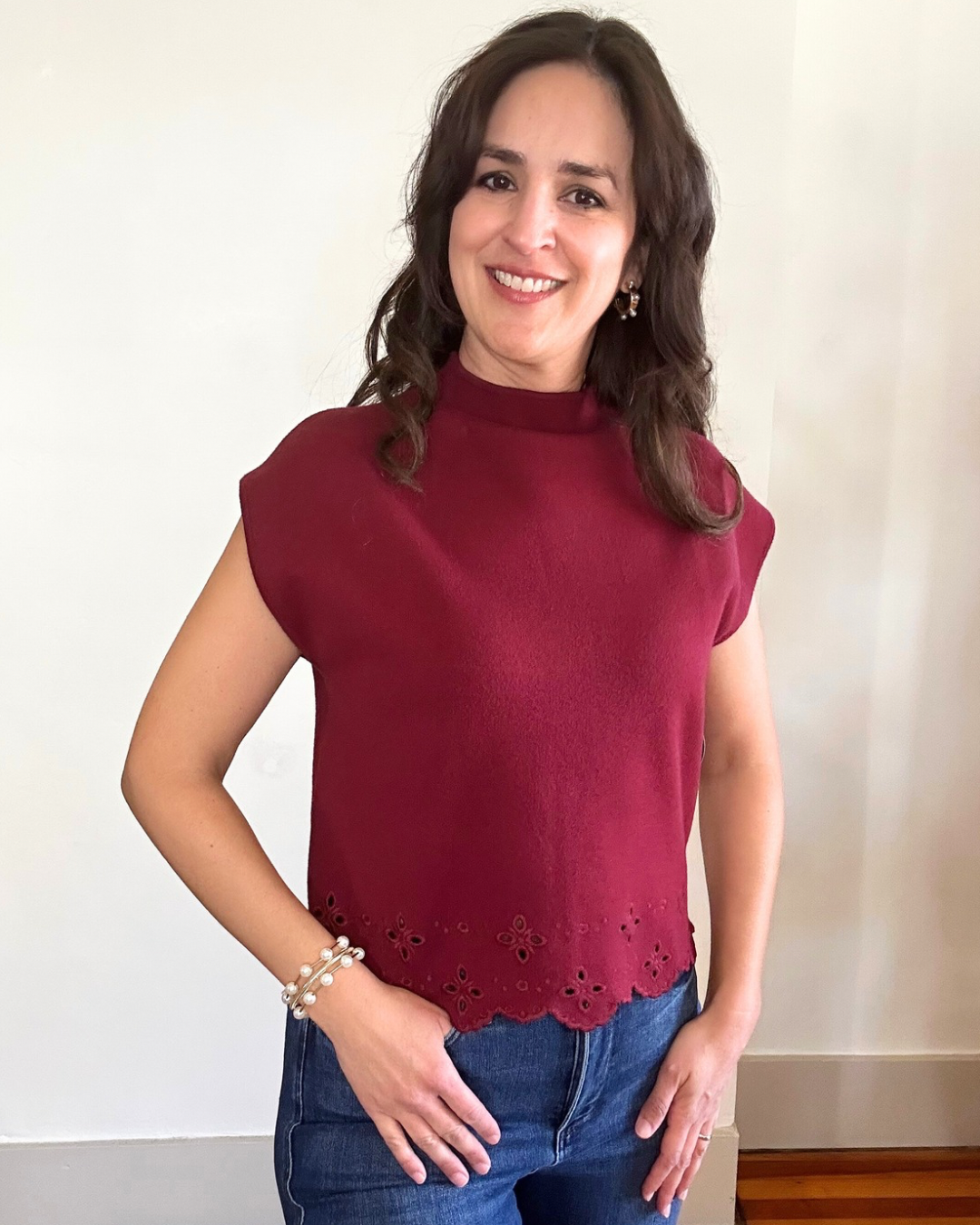 Mona Sleeveless Sweater Top | Garnet
