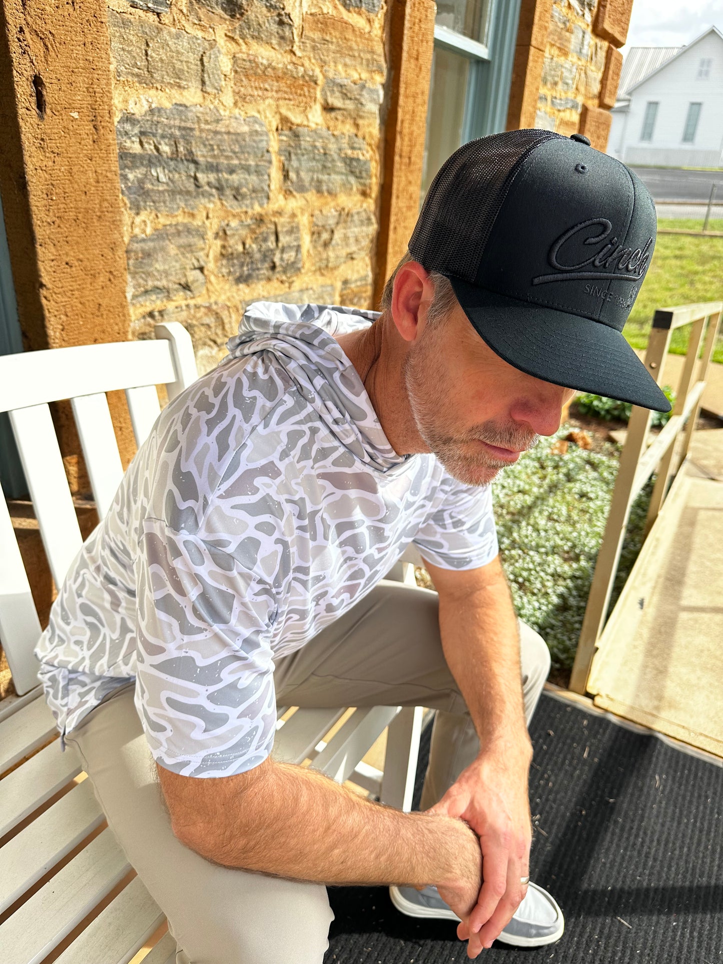 Burlebo | Short Sleeve Performance Hoodie | White Camo